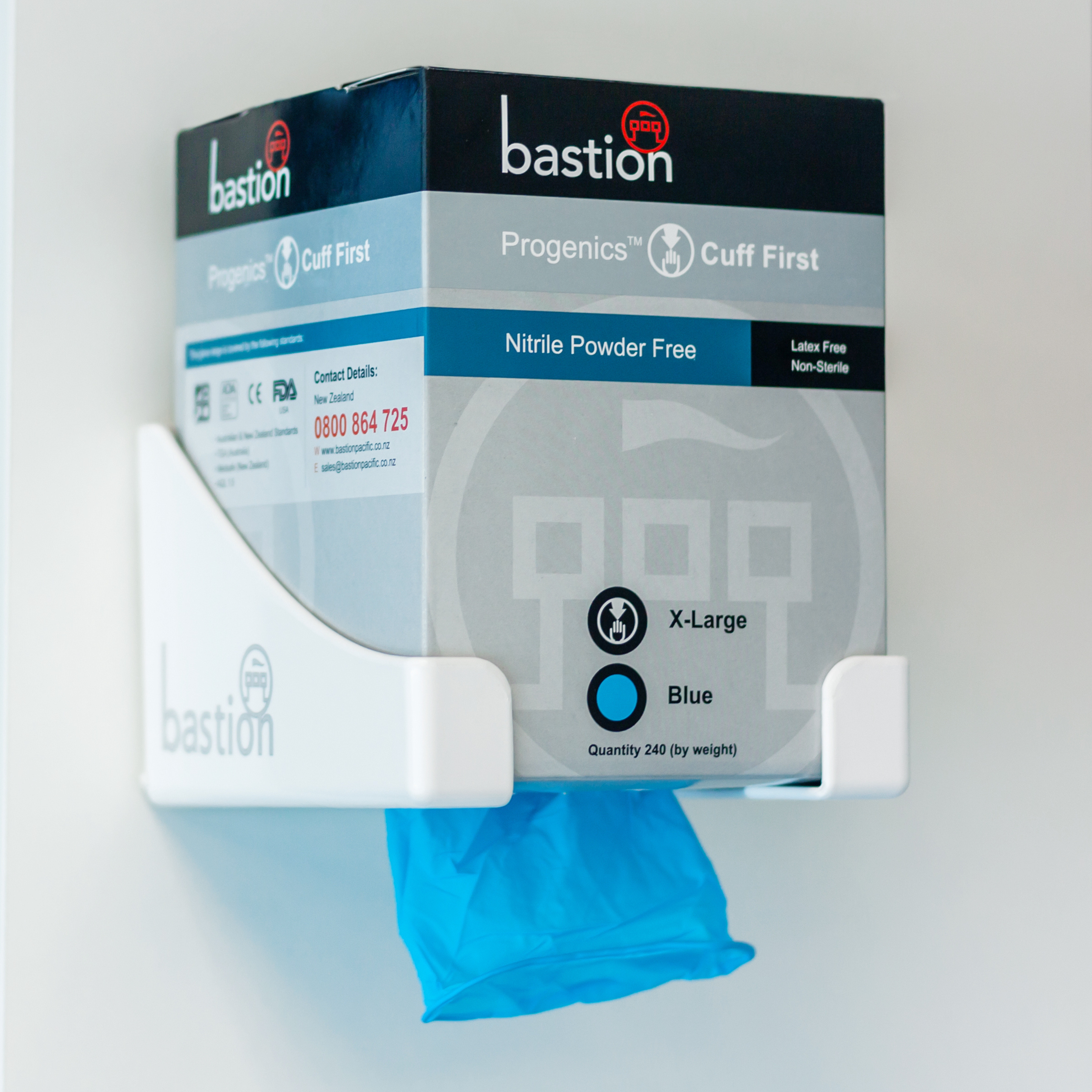 single progenics nitrile gloves in dispenser
